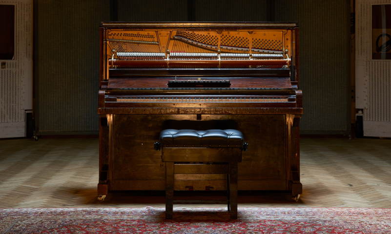 Spitfire Originals Mrs Mills Piano 0006 1