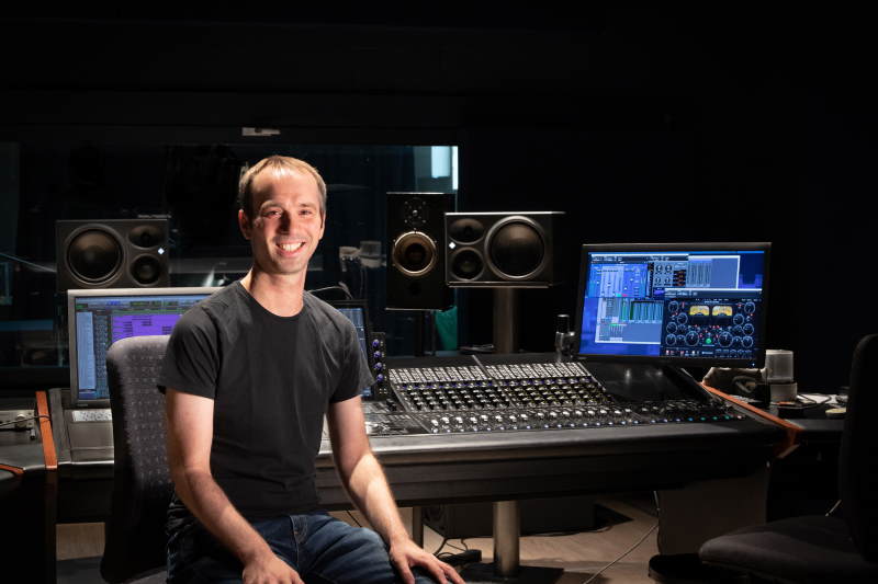 Stitcher installs Neumann studio monitors in its studios for the production  of its popular podcasts