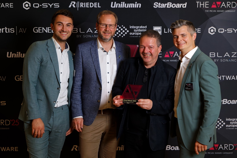 LEaT Industry Member of the Year Shure